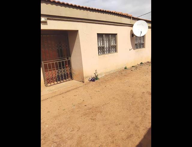 3 BEDROOM HOUSE FOR SALE IN BRAM FISCHERVILLE
